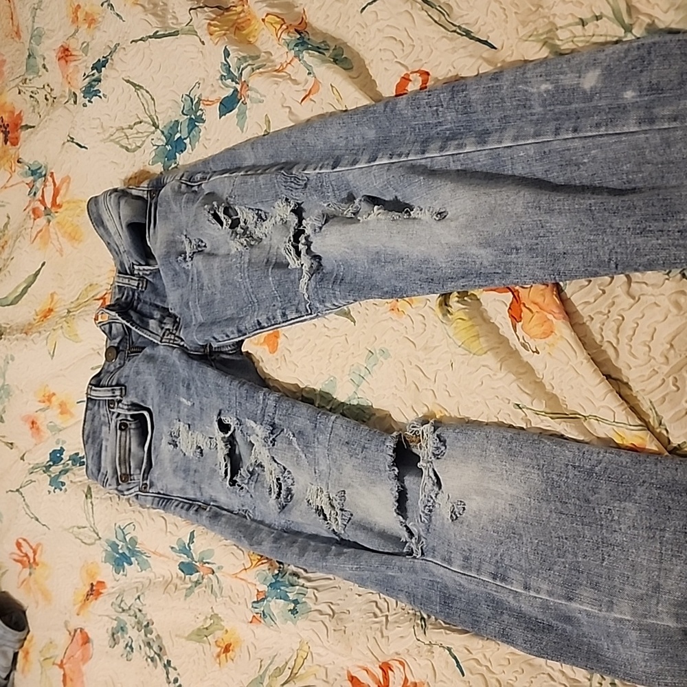 Size 28/32 American Eagle Jeans